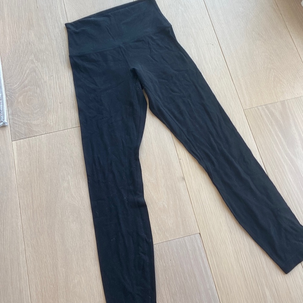 Lululemon black leggings